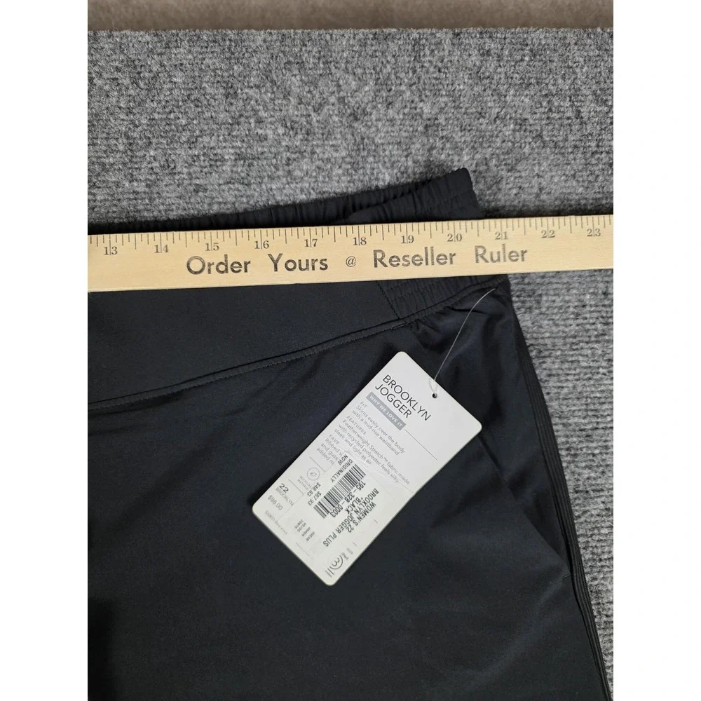 ATHLETA Brooklyn Joggers Black Solid Pattern Tapered Women's Size 22 NWT - Picture 2 of 9